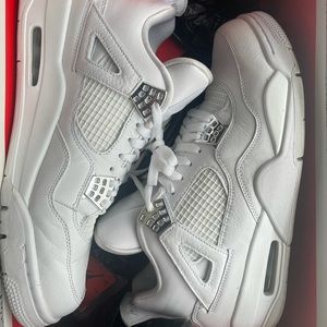 Jordan 4
